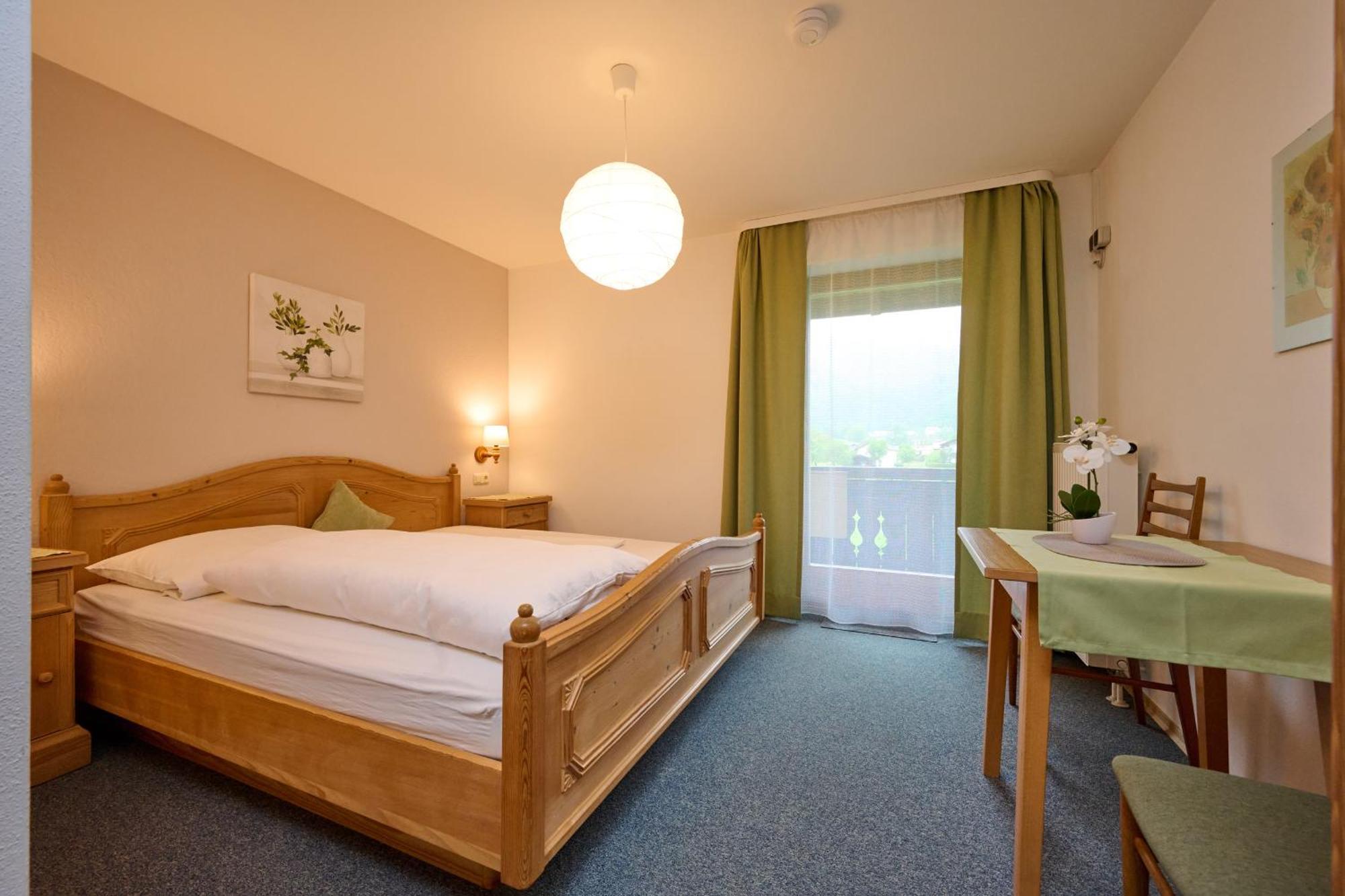 Gaestehaus Weissenbacher-Ferienwohnungen Marquartstein Buitenkant foto