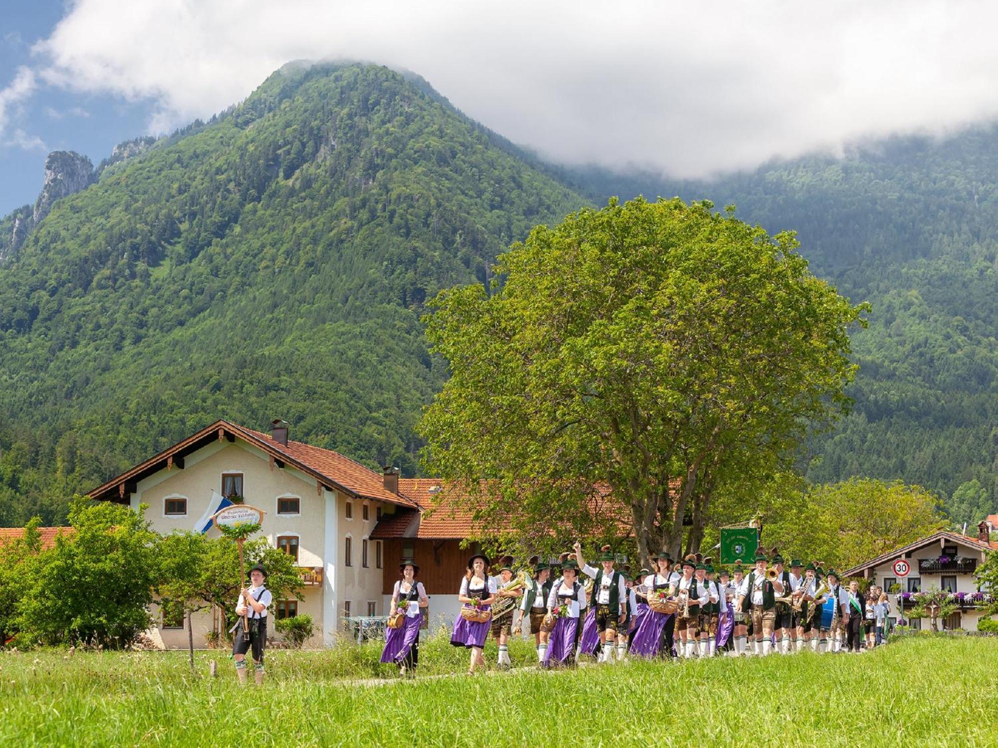 Gaestehaus Weissenbacher-Ferienwohnungen Marquartstein Buitenkant foto